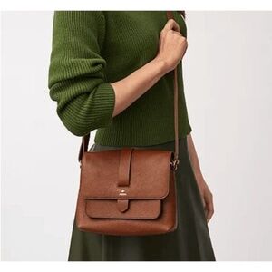 Fossil “Kinsey” medium brown leather crossbody bag